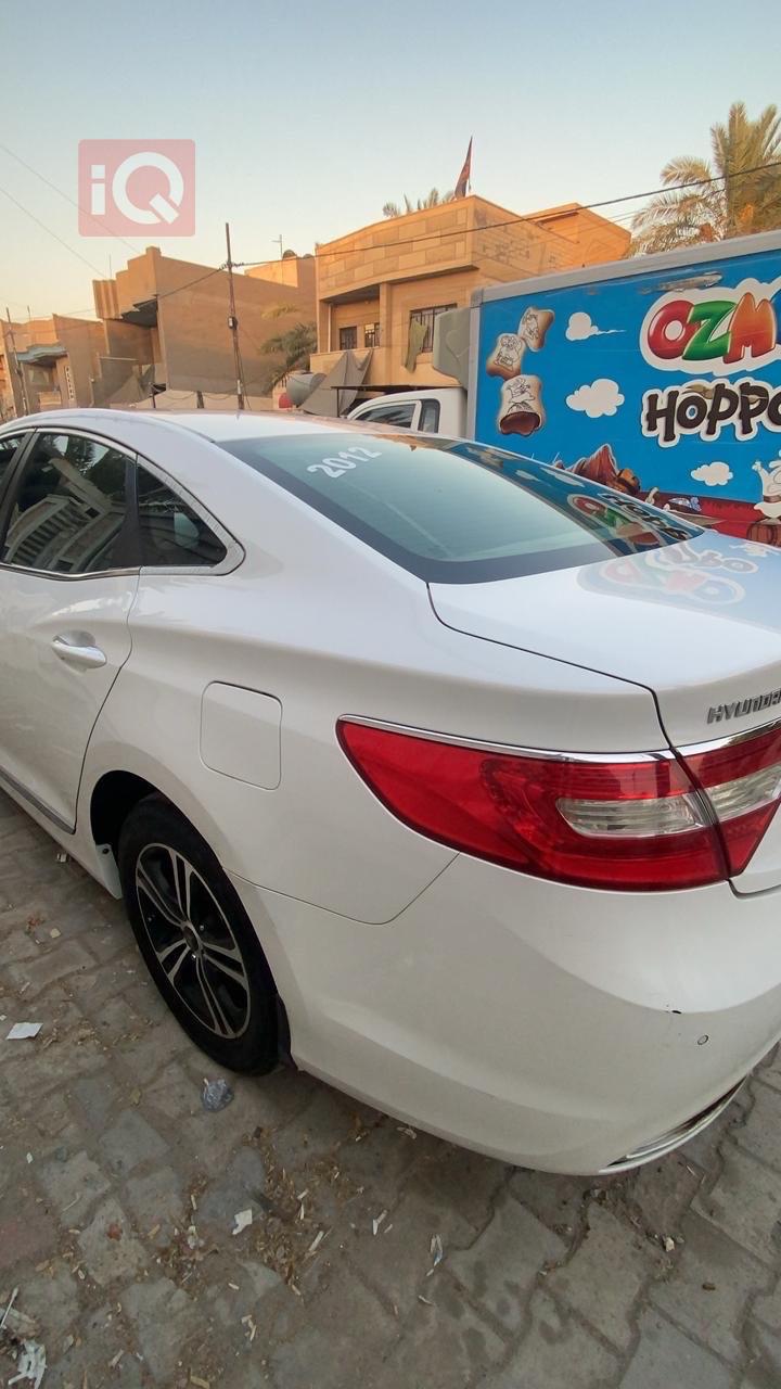 هيونداي أزيرا